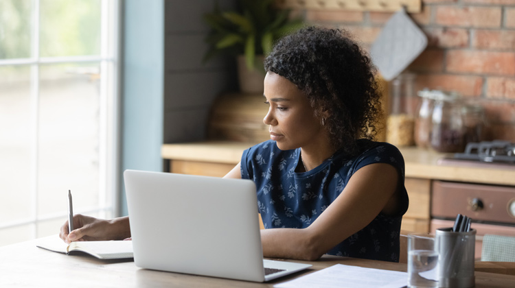 Student preparing for an online English language test