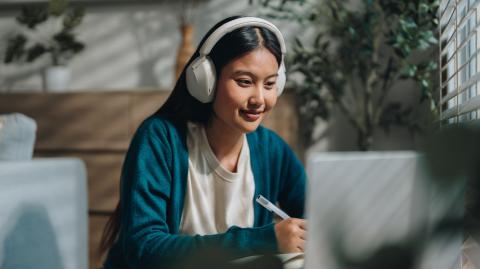 Student taking the DET at home