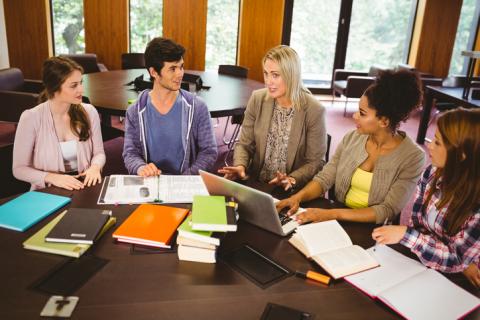 Women in STEM: how to combine science and humanities research